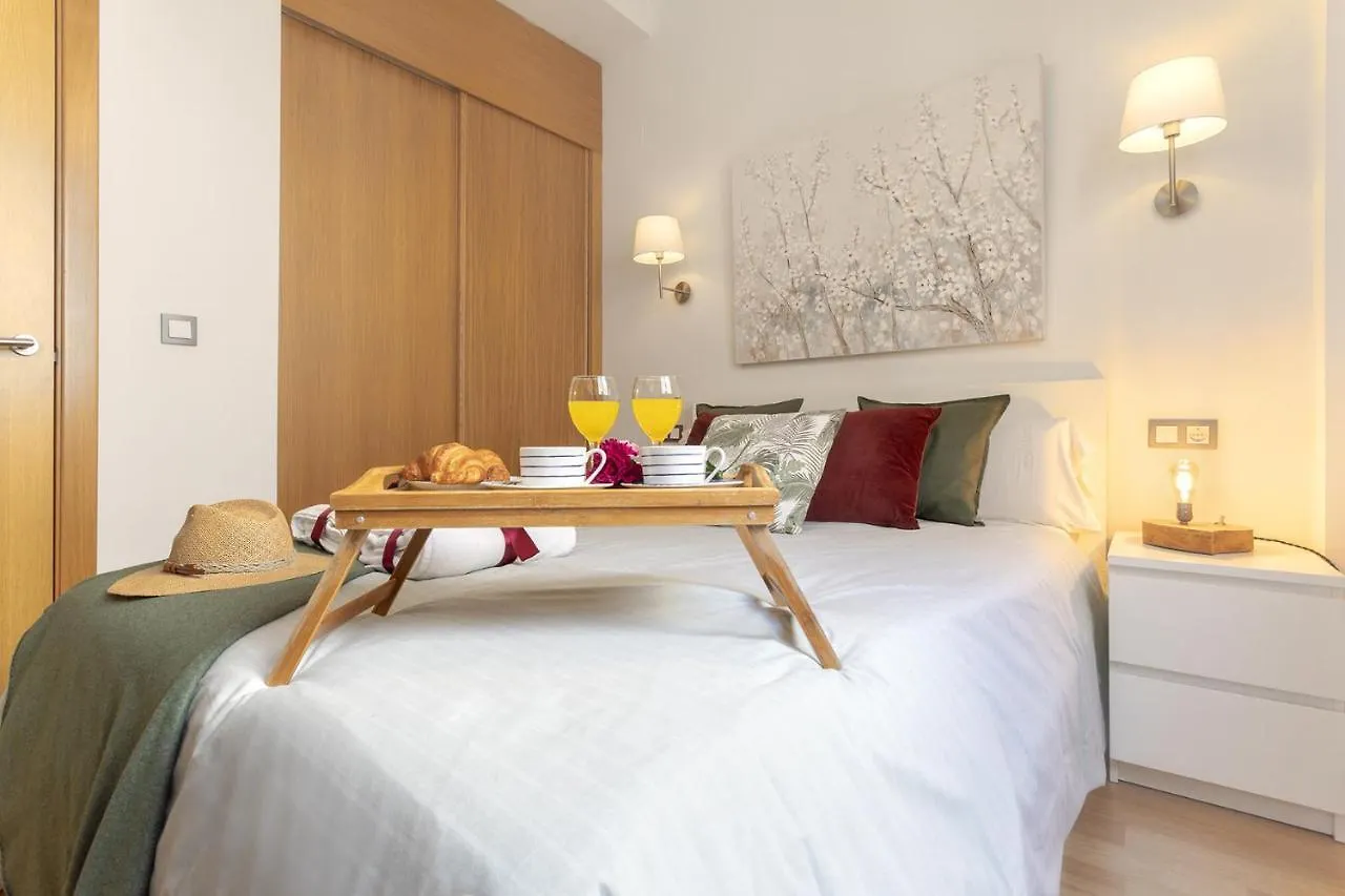公寓 -Malagasunapts-Romantic Private Terrace&Shared Pool