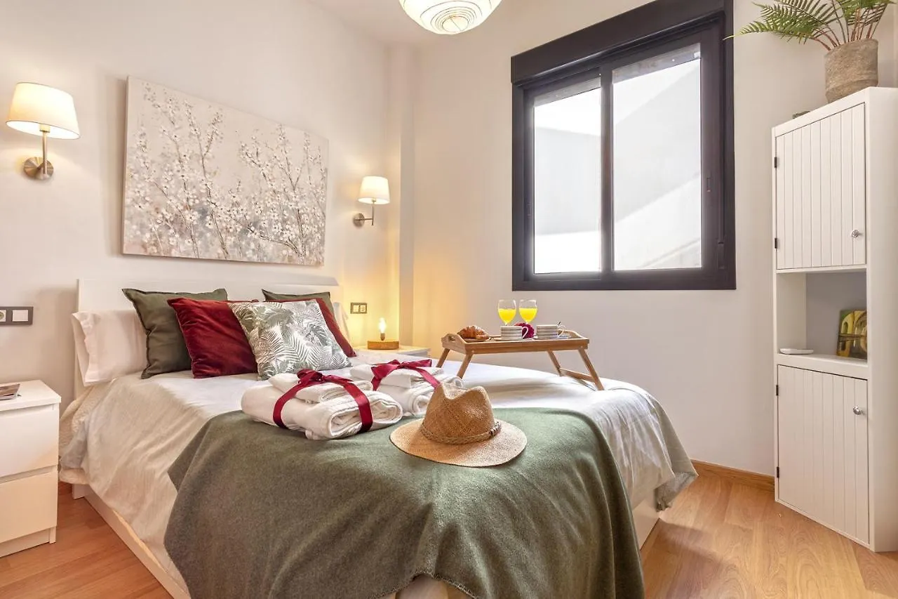 -Malagasunapts-Romantic Private Terrace&Shared Pool Apartment Malaga