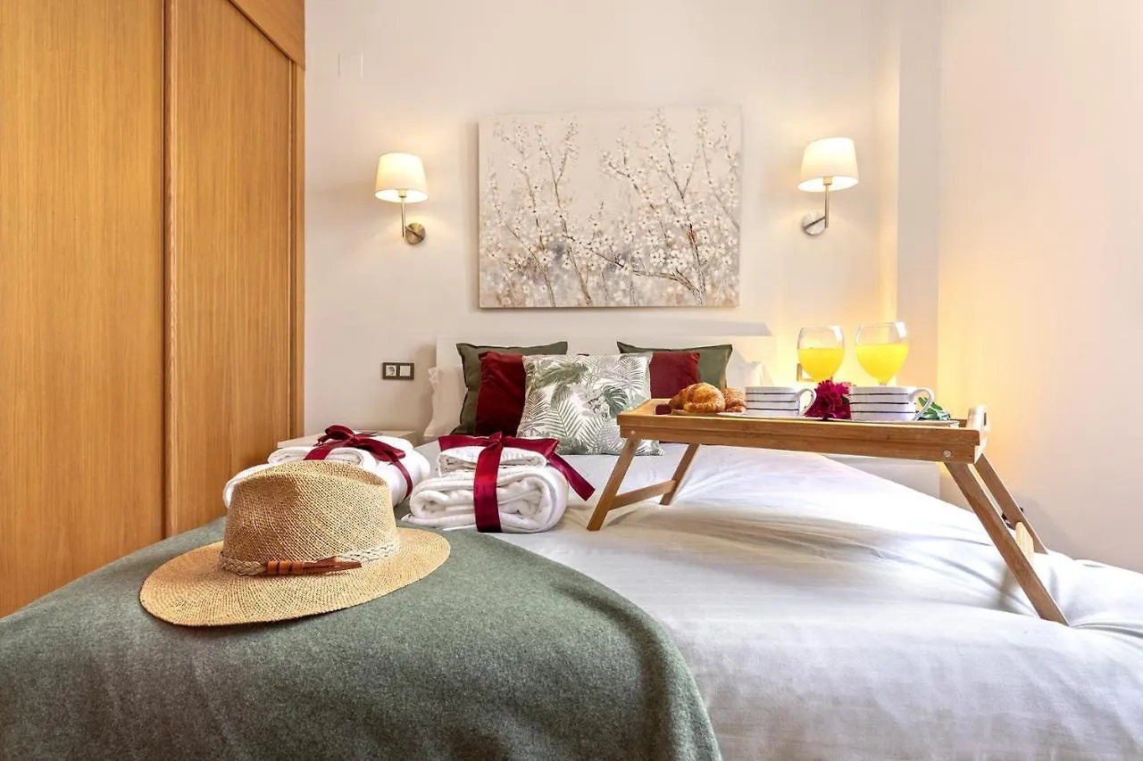 Apartment -Malagasunapts-Romantic Private Terrace&Shared Pool Spain
